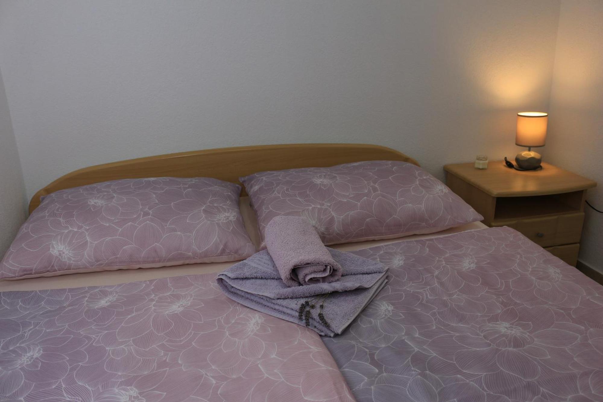Apartman Kristina Vrbnik Exterior photo